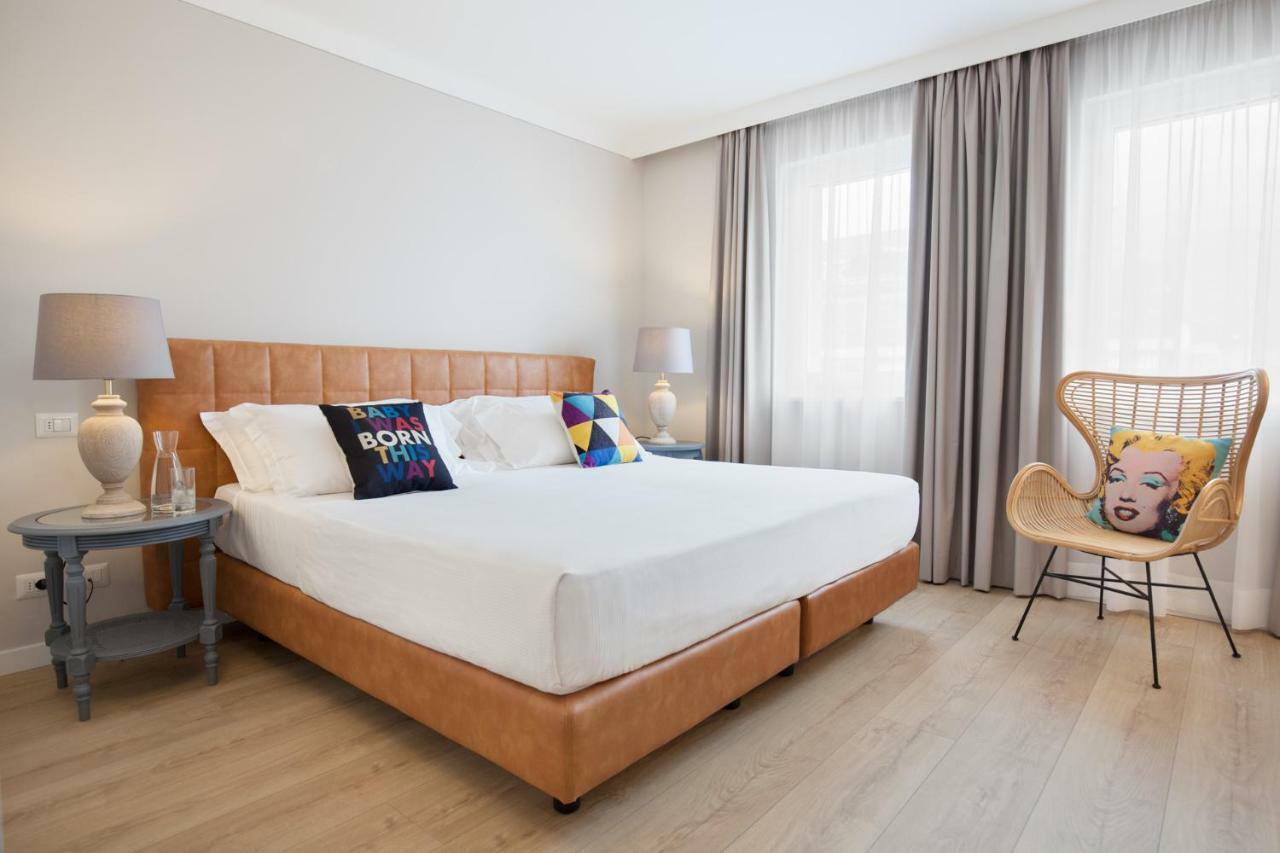 Hotel Leon D'Oro โรเวเรโต ภายนอก รูปภาพ