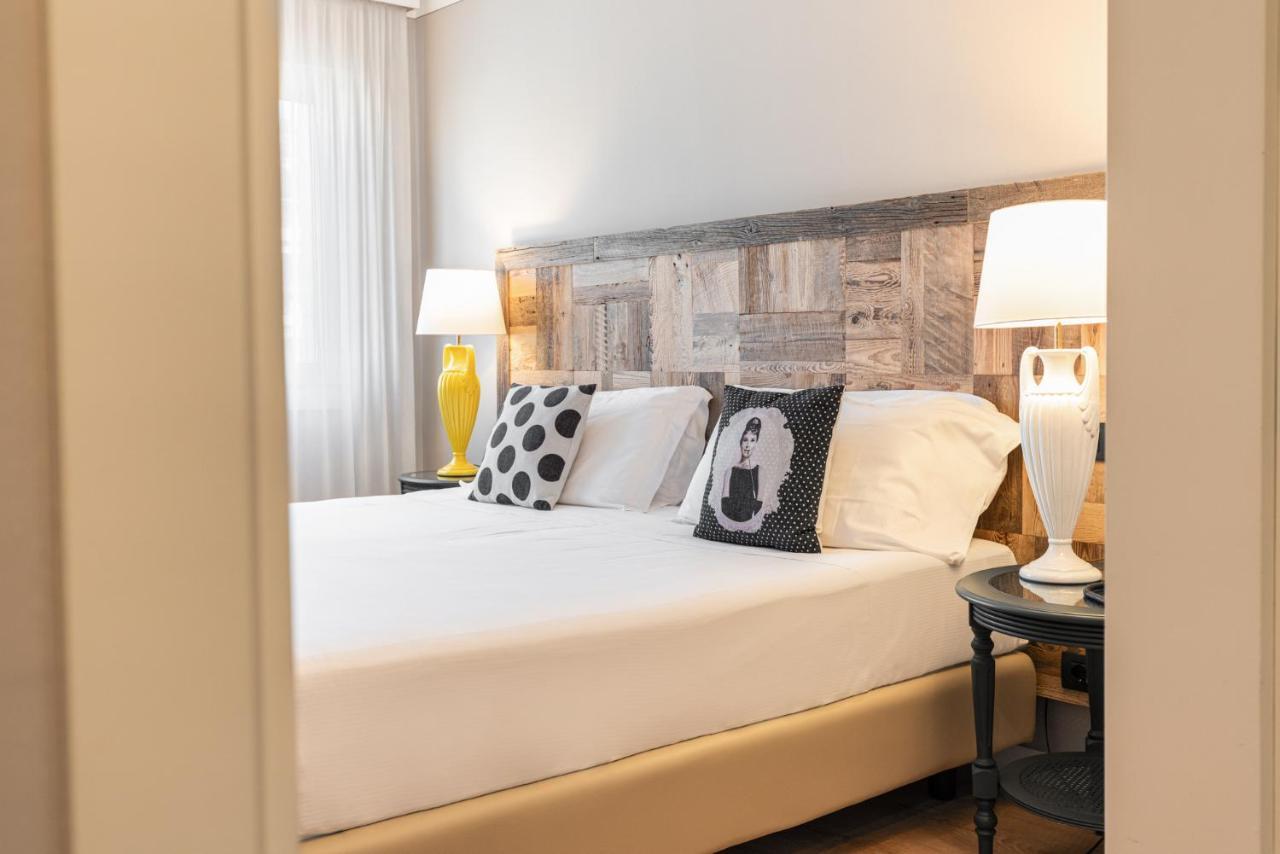 Hotel Leon D'Oro โรเวเรโต ภายนอก รูปภาพ
